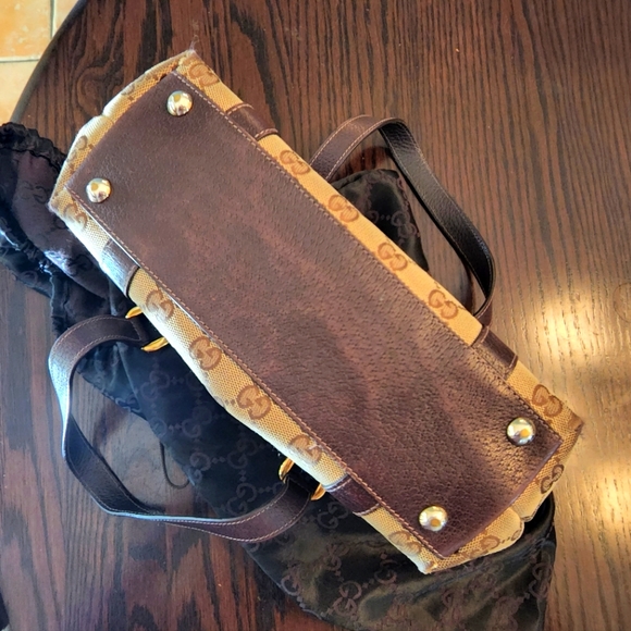 Authentic Gucci Small Abbey Tote - Picture 15 of 15